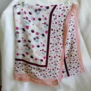 Coach Daisy Field Oblong Scarf